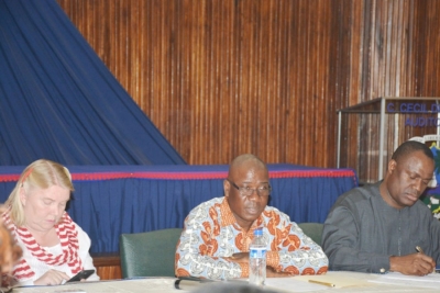 Melhorando o servi&ccedil;o p&uacute;blico atrav&eacute;s de contrata&ccedil;&atilde;o de desempenho e responsabilidade social