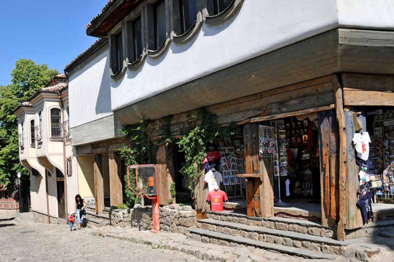 رواد الأعمال الشباب لتعزيز الابتكار